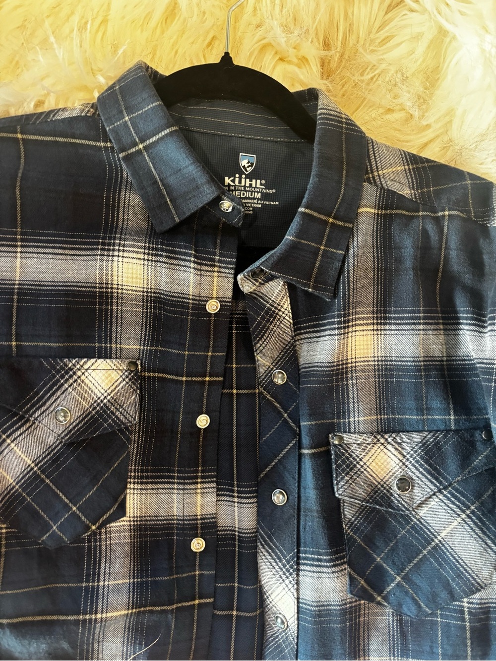 Khul Men’s Navy Plaid Button-Up Long Sleeve Flannel Shirt - Medium